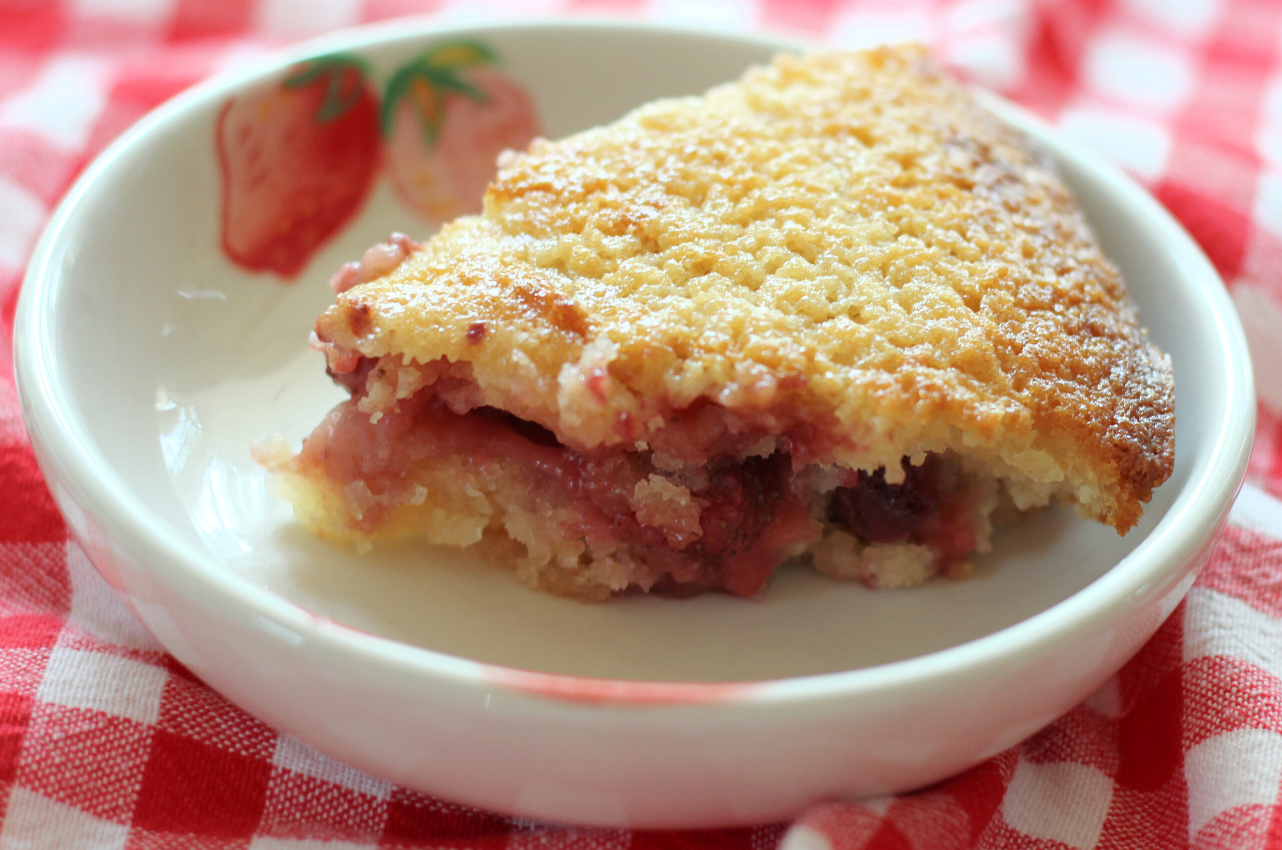 slice of strawberry cobbler